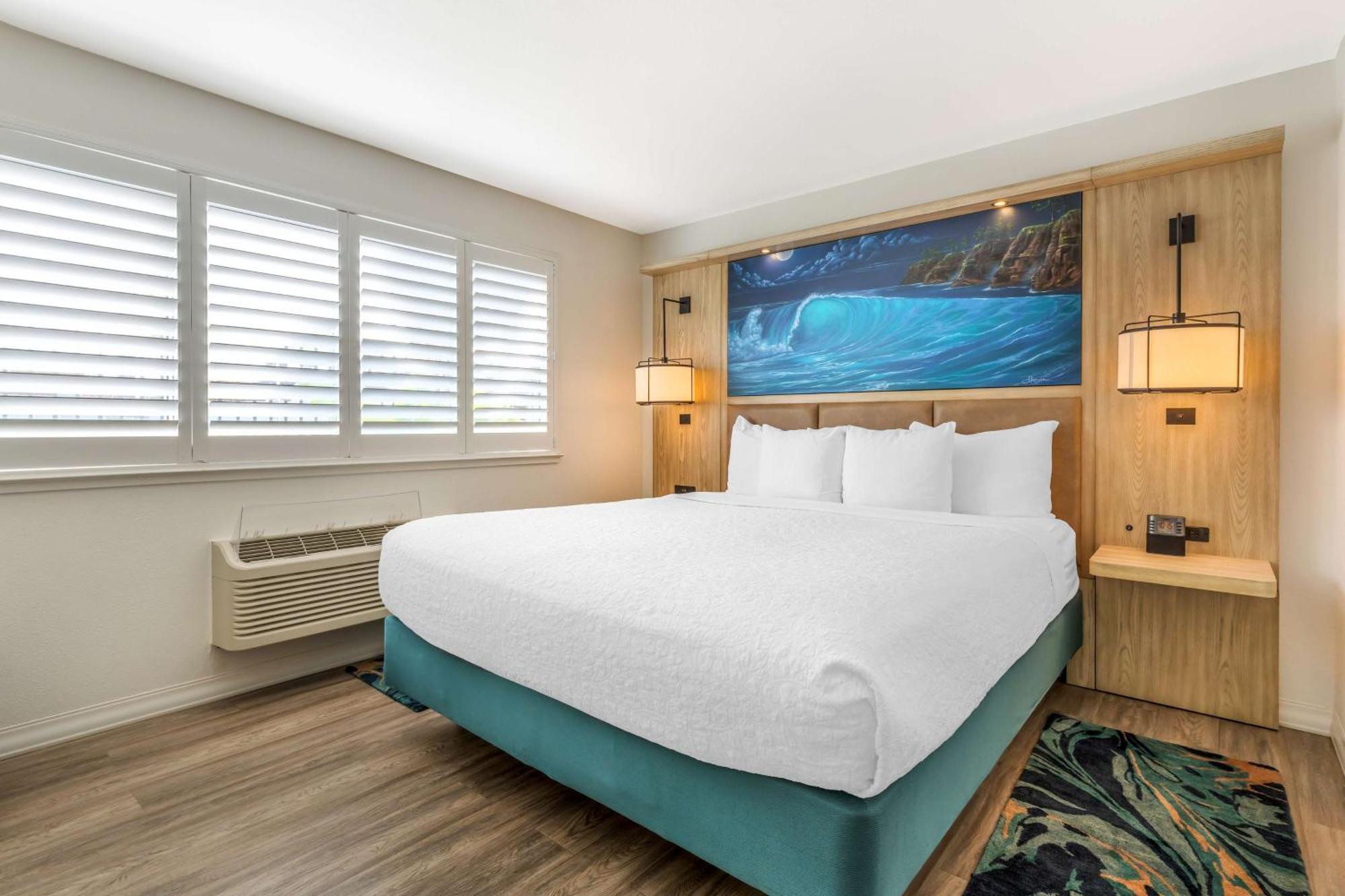 Best Western Plus Capitola By-The-Sea Inn & Suites Стая снимка