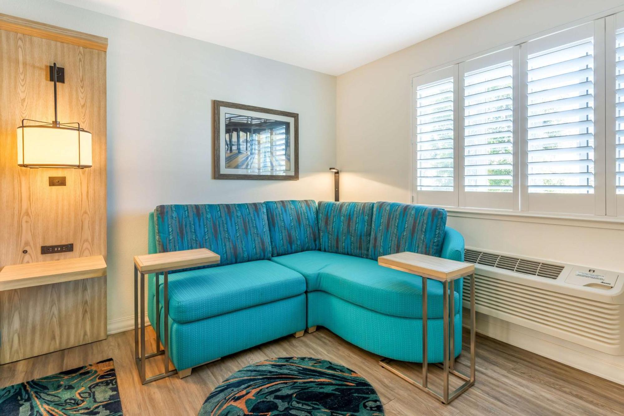 Best Western Plus Capitola By-The-Sea Inn & Suites Стая снимка