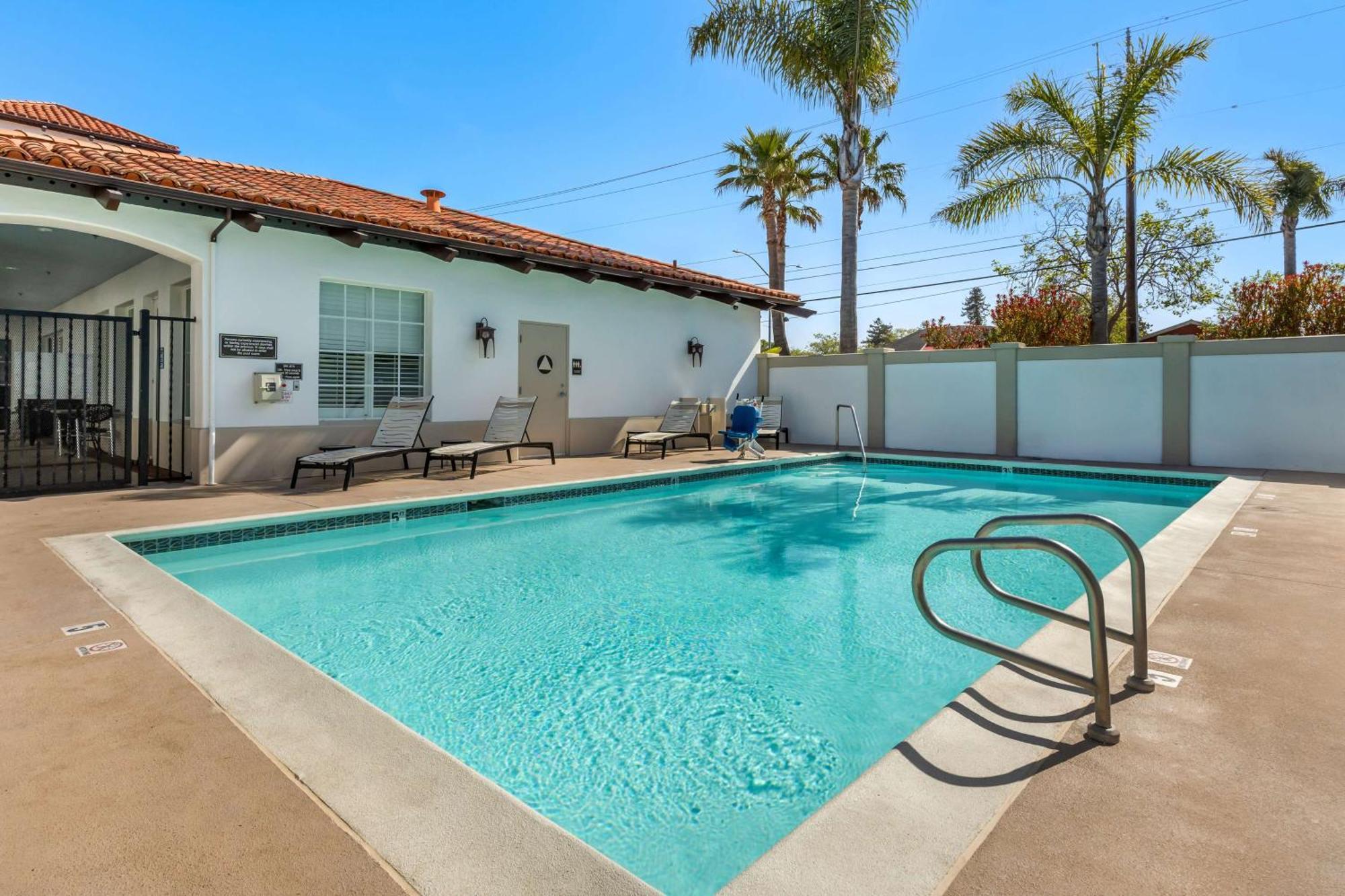 Best Western Plus Capitola By-The-Sea Inn & Suites Екстериор снимка