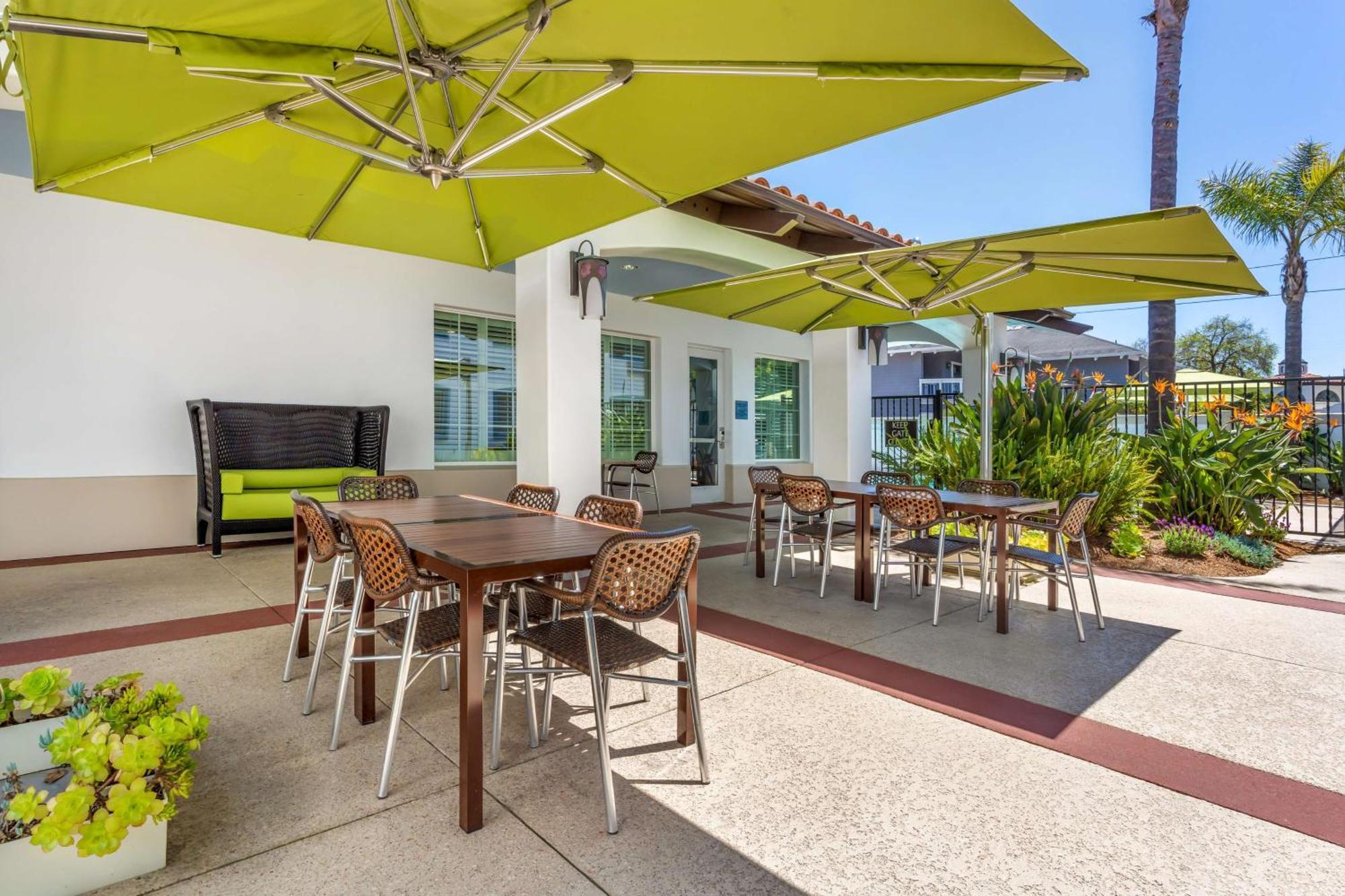 Best Western Plus Capitola By-The-Sea Inn & Suites Екстериор снимка